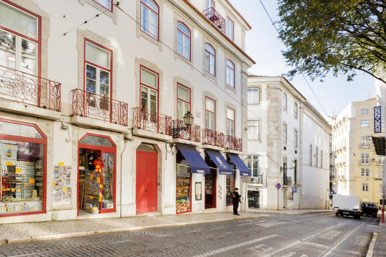 Alfama Sophisticate Flat With Balconies 2Bedrs 2Baths & Ac In 19Th Century Building Historic Center Lejlighed Lisboa Eksteriør billede