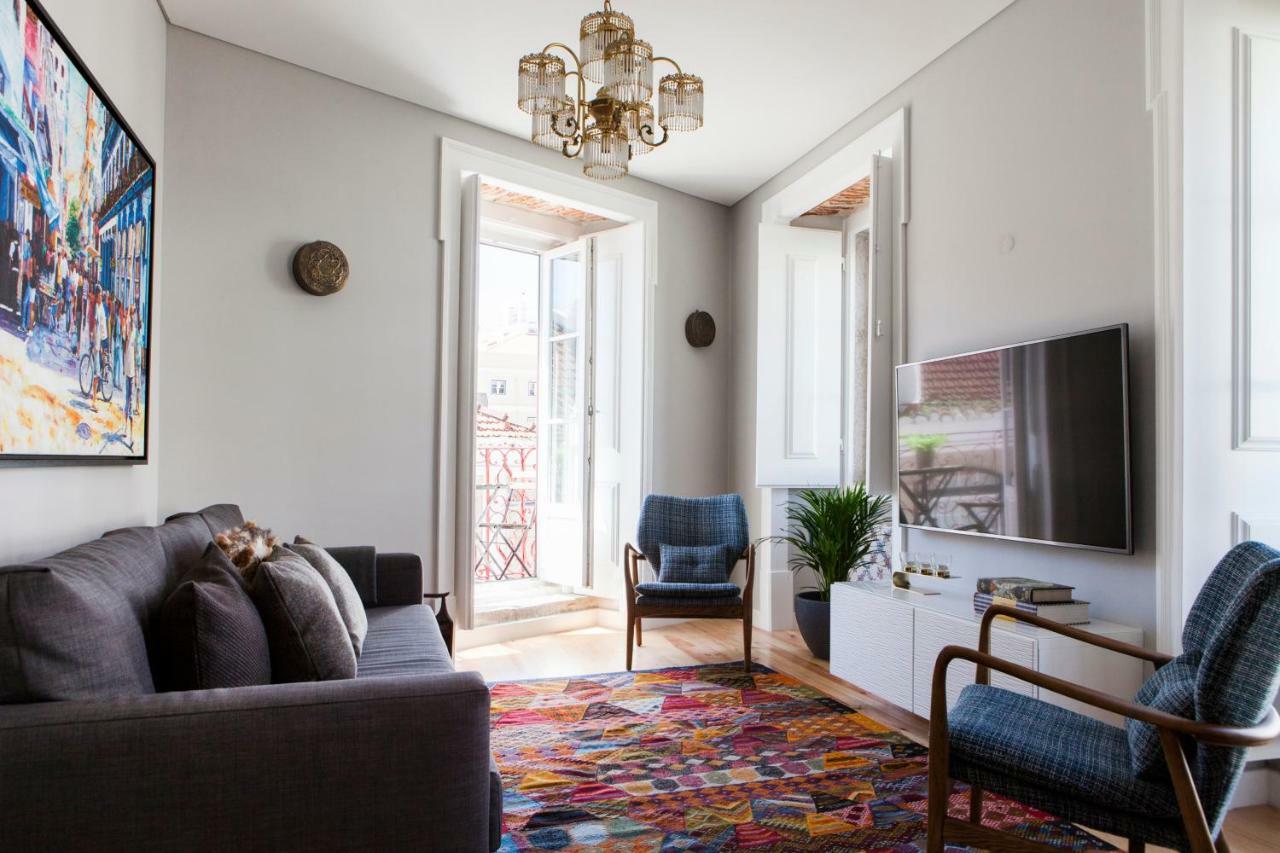 Alfama Sophisticate Flat With Balconies 2Bedrs 2Baths & Ac In 19Th Century Building Historic Center Lejlighed Lisboa Eksteriør billede